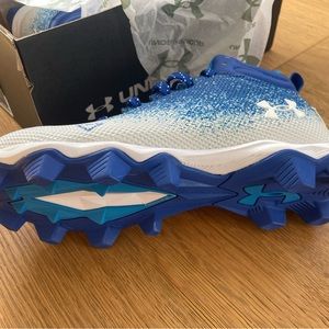 Under Armour Unisex-Child Spotlight Fran 2.0 Jr. Road Running Shoe Cleats 3.5Y